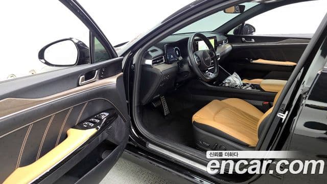 Kia K5 3세대 Signature, 2023 10