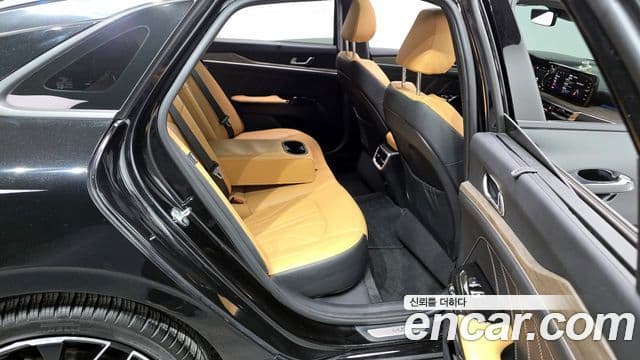 Kia K5 3세대 Signature, 2023 12