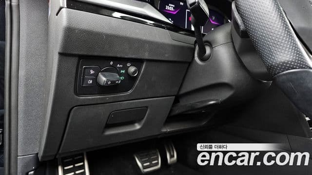 Volkswagen 아테온 2.0 TDI R-LINE 4모션, 2022 16