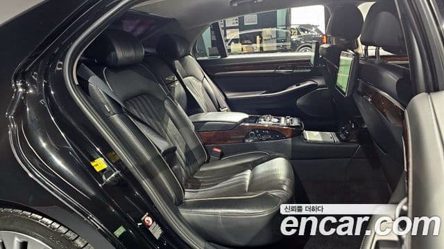 Genesis EQ900 Prestige, 2016 12