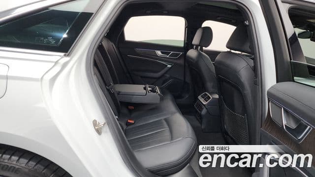 Audi A6 (C8) Premium, 2023 12