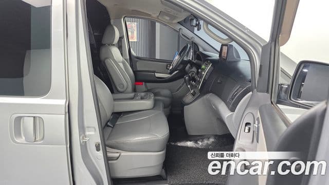 Hyundai Grand Starex CVX Luxury, 2016 11