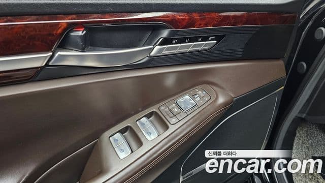 Genesis EQ900 Premium Luxury, 2016 16