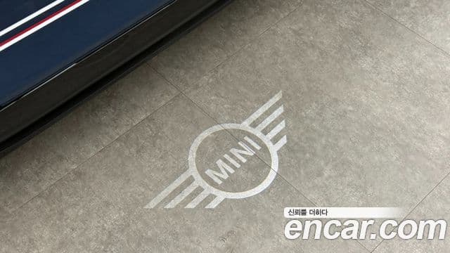 Mini Cooper S 4세대 JCW, 2025 18