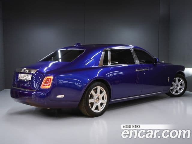 Rolls-Royce 팬텀 6.7 EWB V12, 2022 2