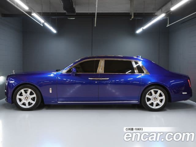 Rolls-Royce 팬텀 6.7 EWB V12, 2022 все фото