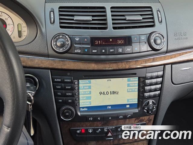 Mercedes-Benz E-класс W211 Avantgarde, 2005 18