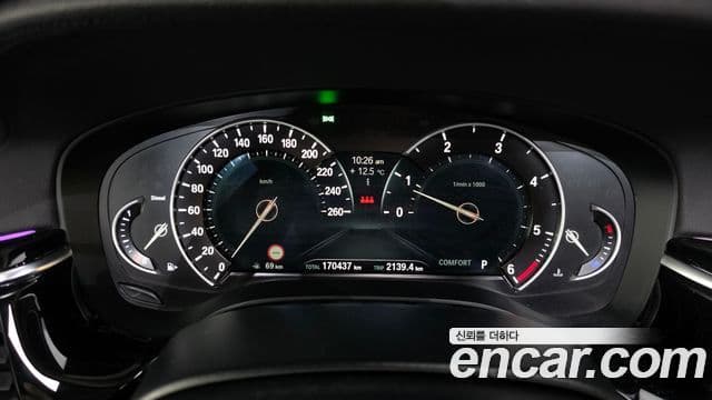 BMW 5시리즈 (G30) 520d Luxury Special Edition, 2018 8