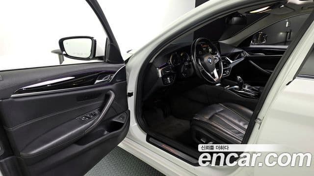 BMW 5시리즈 (G30) 520d Luxury Special Edition, 2018 10