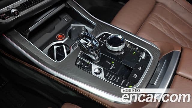 BMW X7 (G07) xDrive 40d Design Pure Excellence 7인승, 2022 9