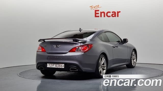 Hyundai Genesis купе 200 турбо RW, 2010 2