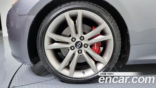 Hyundai Genesis купе 200 турбо RW, 2010 все фото