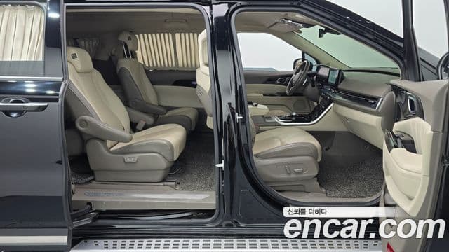 Kia Carnival 4세대 Signature, 2022 11