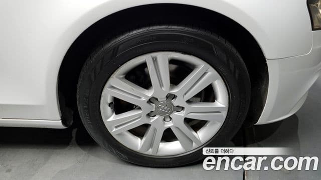 Audi New A4 B8, 2010 все фото