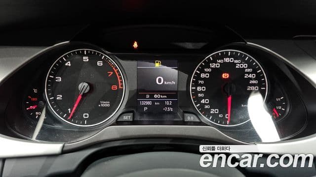 Audi New A4 B8, 2010 8