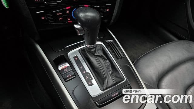 Audi New A4 B8, 2010 9