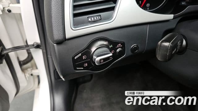 Audi New A4 B8, 2010 18