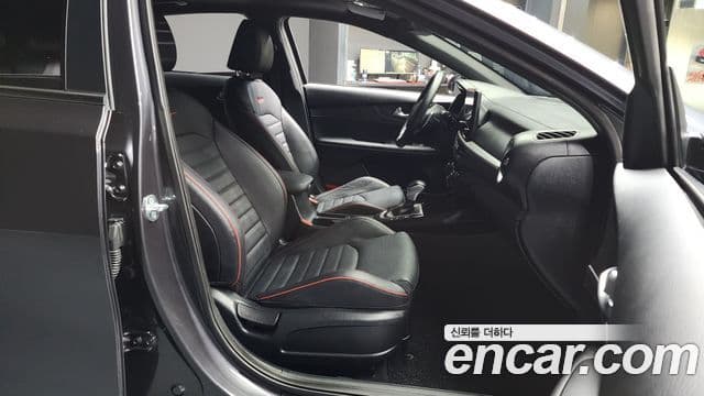 Kia The / новый New K3 2세대 Signature, 2023 11