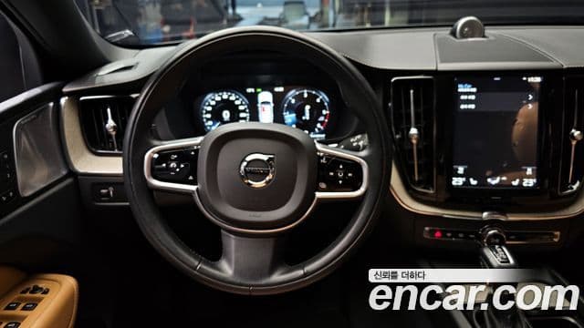 Volvo XC60 2세대 D5 Inscription, 2018 13