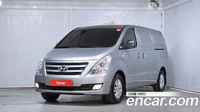 Hyundai Grand Starex Smart, 2017 1