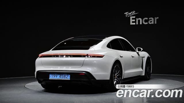 Porsche 타이칸 4S, 2023 2