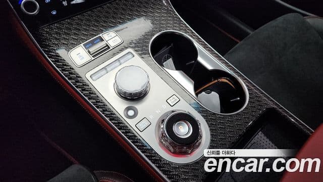 Genesis GV70, 2025 9