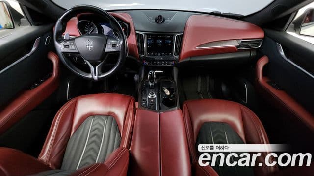 Maserati Levante 3.0 дизель AWD GranLusso, 2018 7