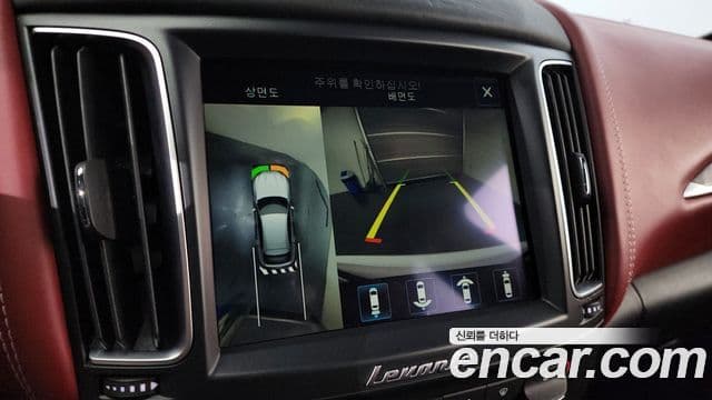 Maserati Levante 3.0 дизель AWD GranLusso, 2018 17