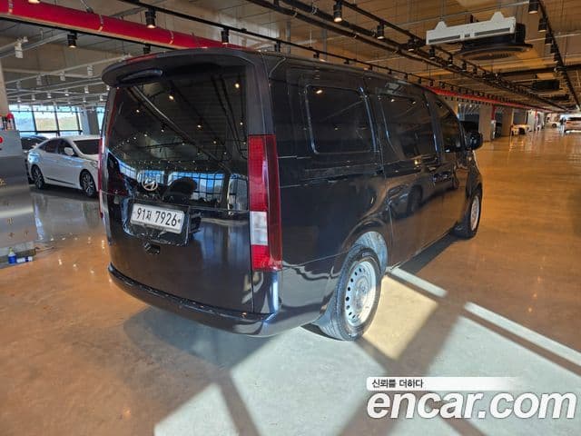 Hyundai Staria Smart, 2022 2