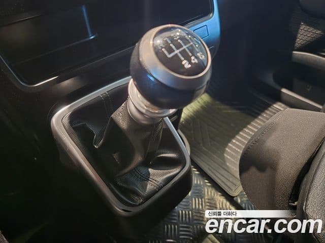 Hyundai Staria Smart, 2022 9