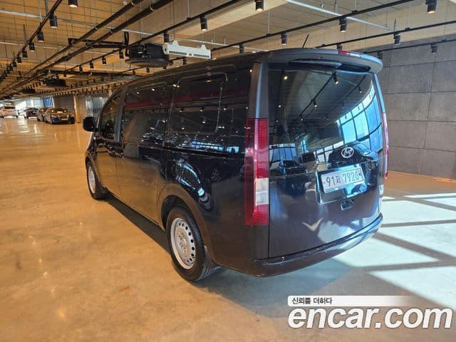 Hyundai Staria Smart, 2022 17