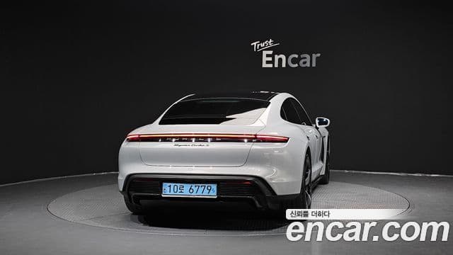 Porsche 타이칸 турбо S, 2021 4