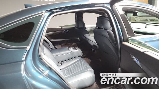 Genesis G80 (RG3) бензин 2.5 турбо 2WD, 2022 12