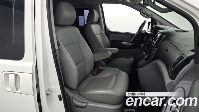 Hyundai The / новый New Grand Starex Modern, 2019 10