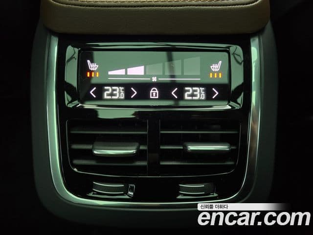 Volvo XC90 2세대 T8 Ultimate Bright гибрид, 2024 17