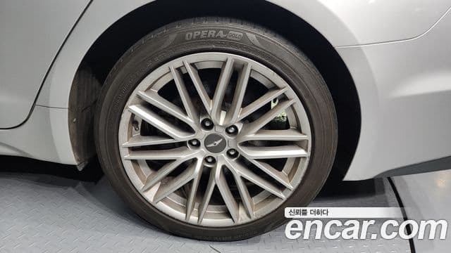 Genesis G70 Elite, 2019 все фото