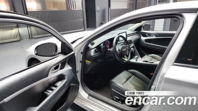 Genesis G70 Elite, 2019 10