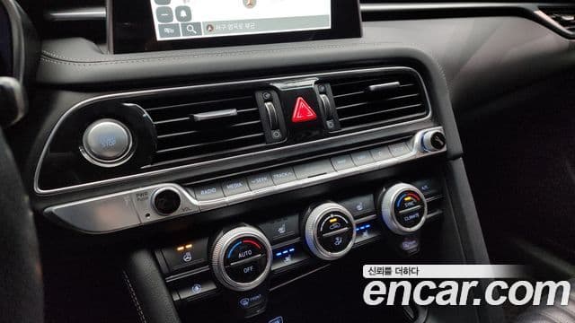 Genesis G70 Elite, 2019 16