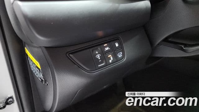 Genesis G70 Elite, 2019 18