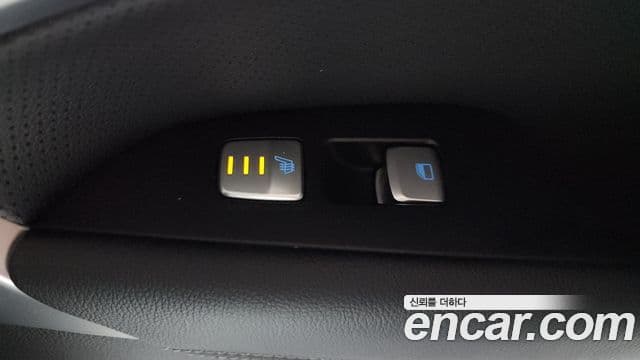 Genesis G70 Elite, 2019 19