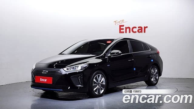 Hyundai Ioniq гибрид, 2019 1