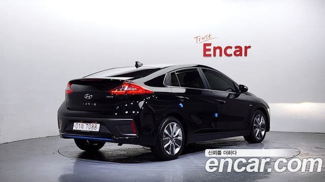 Hyundai Ioniq гибрид, 2019 2