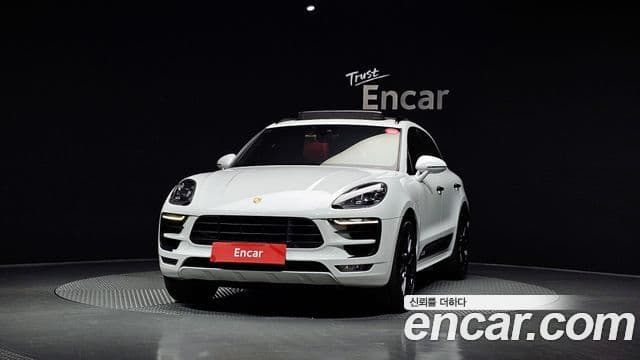 Porsche Macan 95B, 2017 3