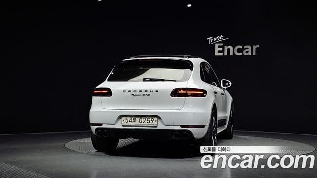 Porsche Macan 95B, 2017 4