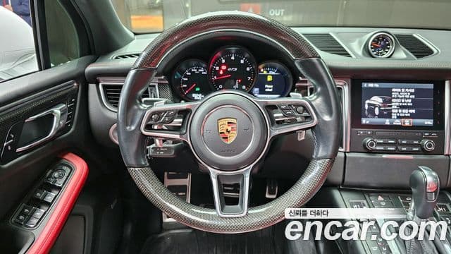Porsche Macan 95B, 2017 13