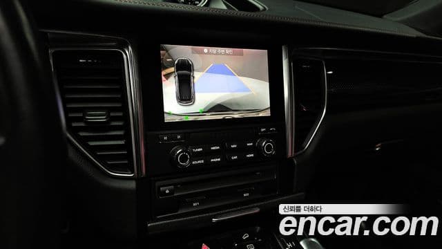 Porsche Macan 95B, 2017 15