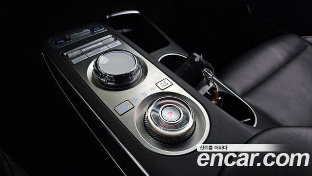 Genesis GV70, 2021 9