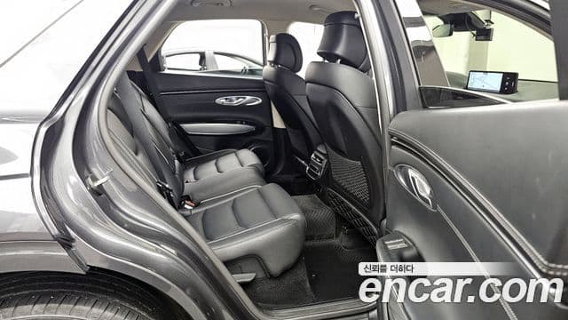 Genesis GV70, 2021 12