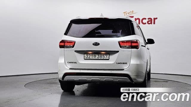 Kia All New Carnival Magic Space, 2018 4