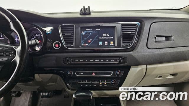 Kia All New Carnival Magic Space, 2018 17